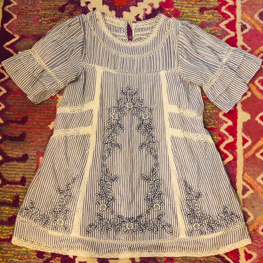 Free People gently used blue & white dress size lg